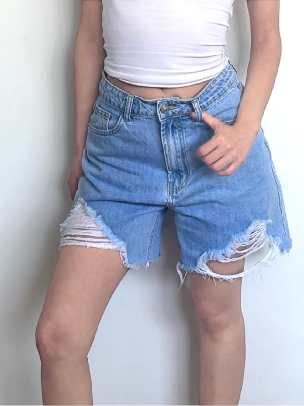 🐚 PRINCESS POLLY LONG DISTRESSED SHORTS